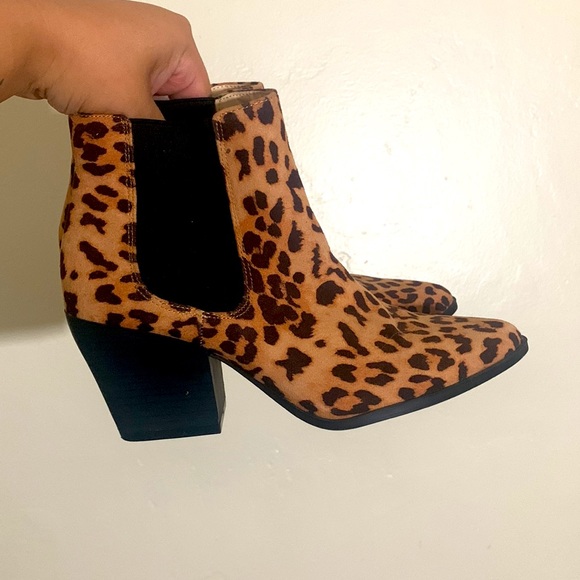 Amazon Leopard Booties - Picture 2 of 3